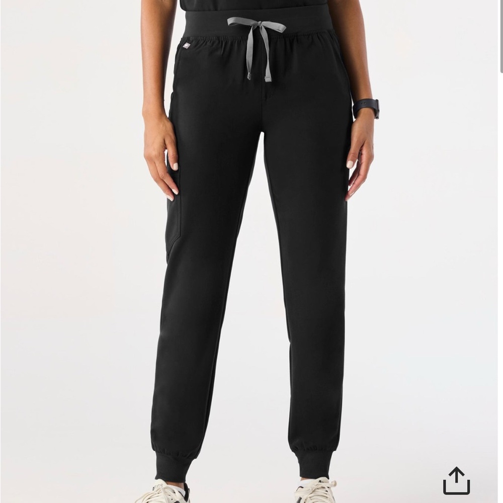 Figs women’s Zamora Tall Joggers